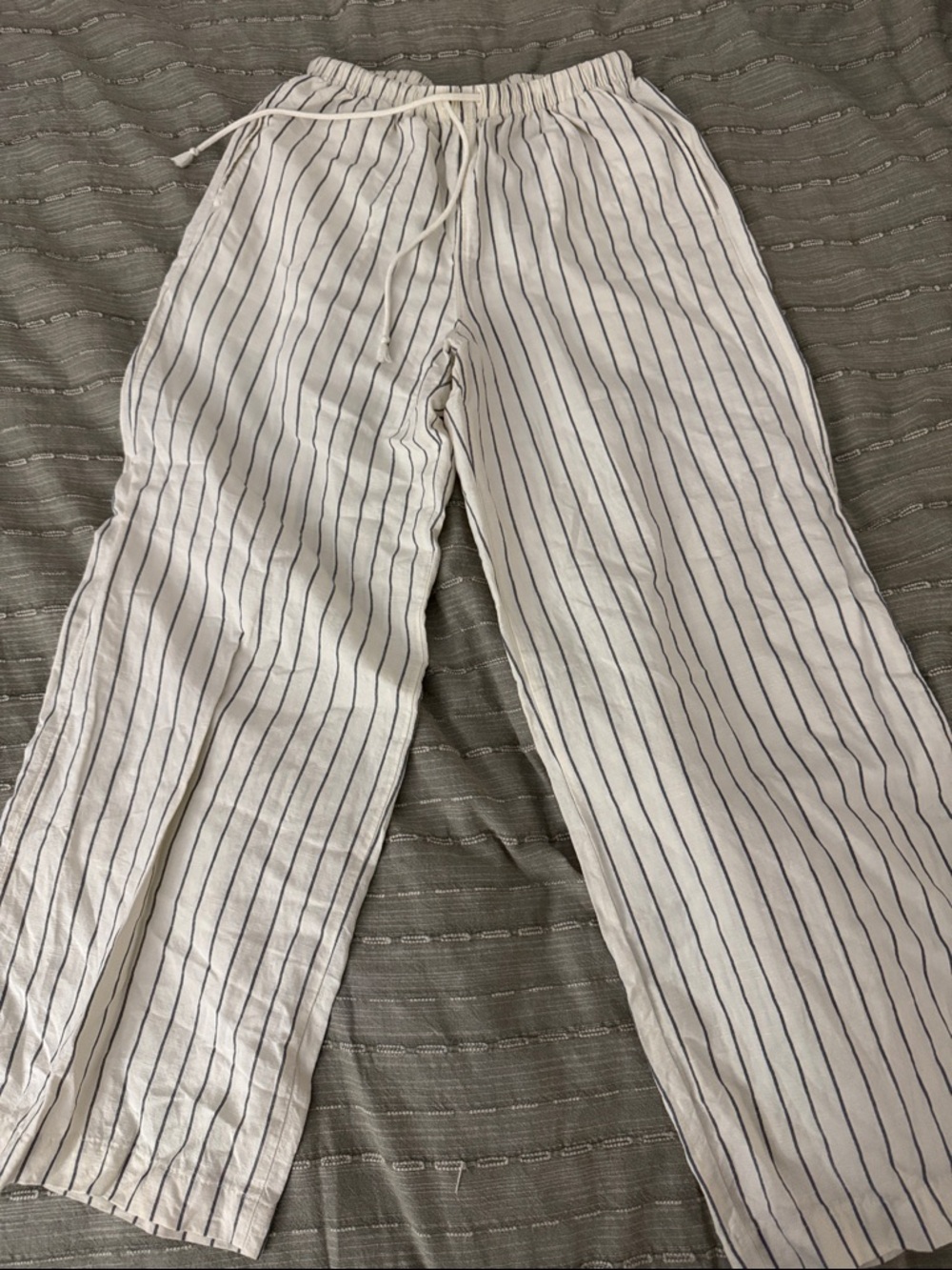Uniqlo Cream Striped Drawstring Pants